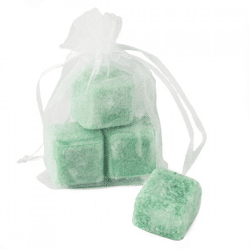 2.5 cm Amber Wood Cubes in an Organza Pouch, Set of 3