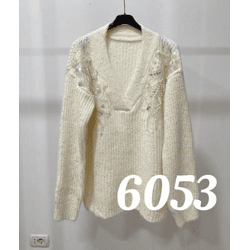 6053-Jm – Women's V-neck sweater with pearl and glitter details