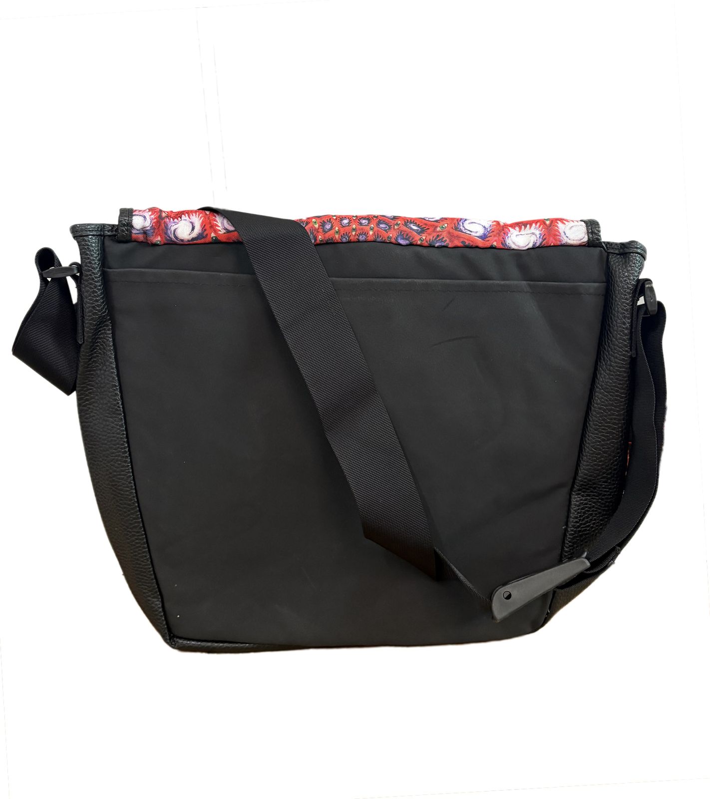 Tool&nbsp;Metal-Band Umh&auml;nge-Tasche Messengerbag stylische Laptop-Tasche Fan-Artikel 38 x 31 x 10 cm MB108193TOL0 Schwarz/Bunt