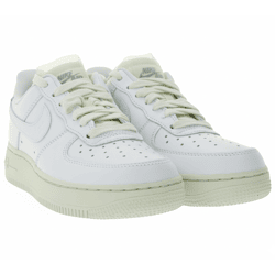 NIKE Air Force 1 LO PRM Unisex Sneaker Echtleder Turnschuhe mit Air-Dämpfung Low-Top Sneaker DN5463 100 Weiß