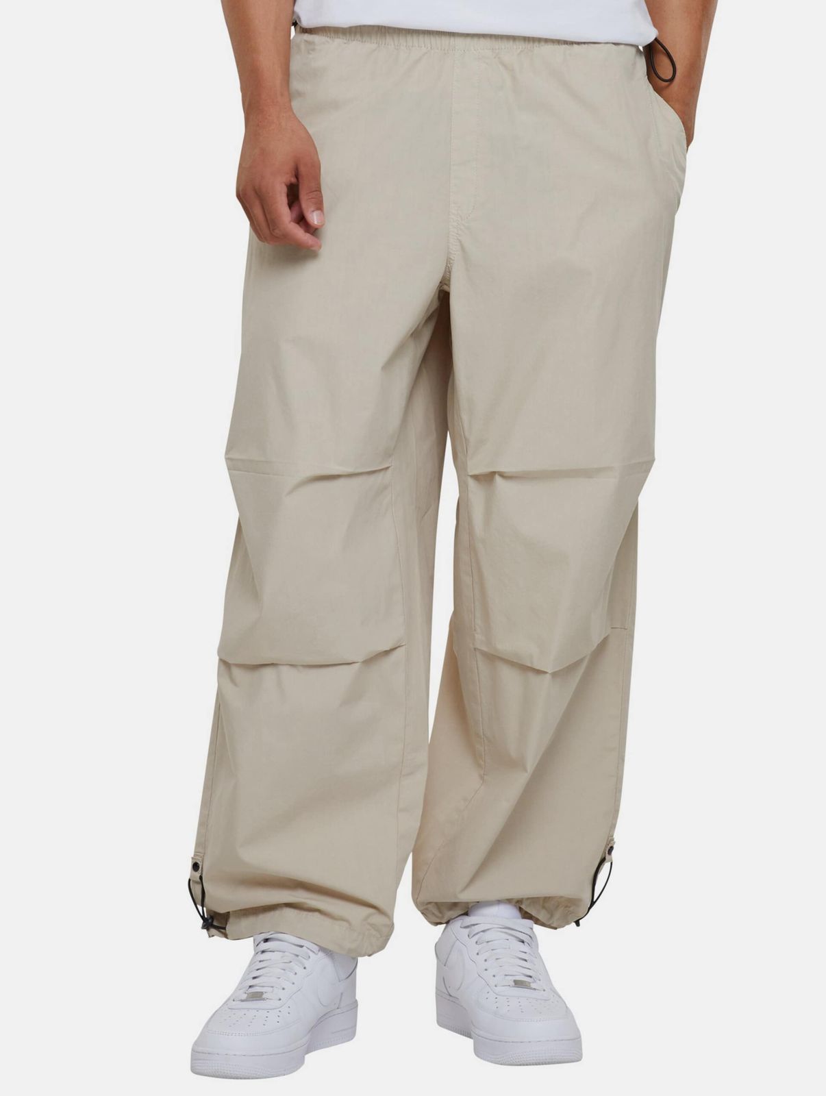Comfortable URBAN CLASSICS Men's Jeans with Drawstring Pockets, 145 g/m², Cotton, Beige