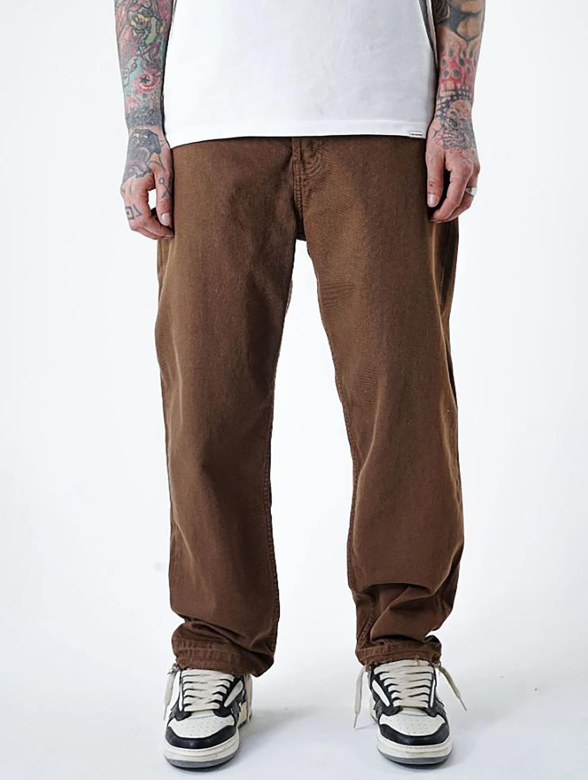 moderne UNEFFECTED Herren Jeans Braun