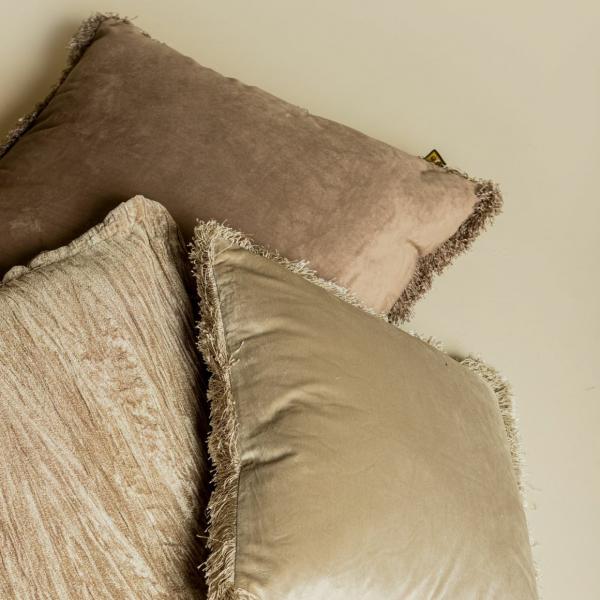 PTMD Kissen Nous Samt beige 60 x 60 cm
