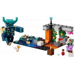 LEGO® Minecraft™ 21274 - Encounter with the Guardian (238 pieces)