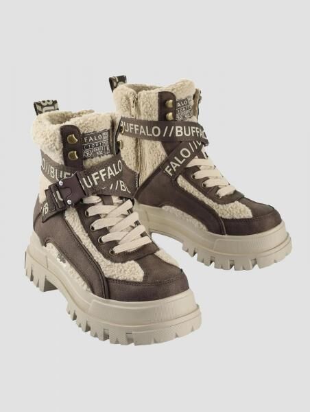Sturdy Buffalo Women's Boots, Beige