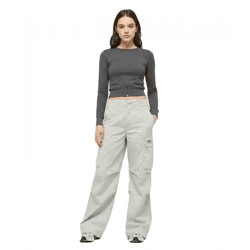 modische NIKE NSW Woven Damen Cargo-Hose Web-Hose mit aufgesetzten Taschen Baumwoll-Hose HM4322-014 Hellgrau