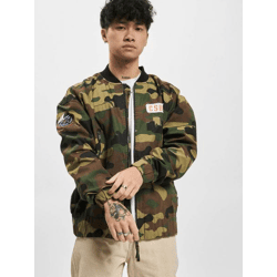 schlichte Cayler & Sons Herren Jacke mit Baumwolle Camouflage