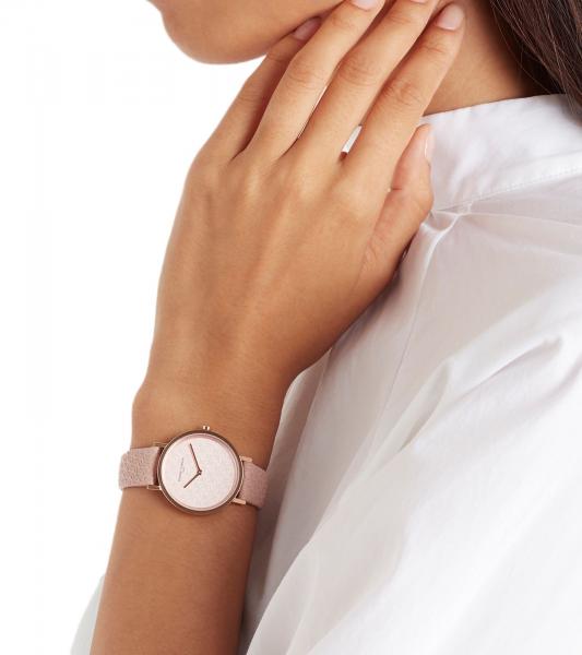 Pierre Cardin Damen Armband-Uhr mit Marken-K&uuml;rzel-Print analoge Quarz-Uhr mit Leder-Armband 3ATM 31mm CBV.1504 Rosa