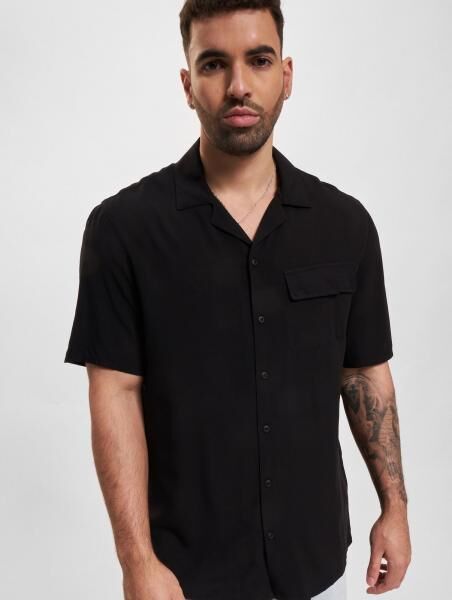 vielseitiges Urban Classics Herren Polo-Shirt Taschen 115 g/m&sup2; Schwarz