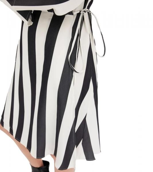 Sch&ouml;nes Streifenkleid f&uuml;r Damen Wickel-Kleid mit V-Ausschnitt Mini-Kleid 978829 Schwarz/Wei&szlig;