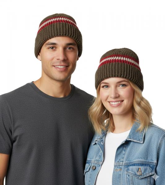 Stylische H&auml;kel-M&uuml;tze Winter-M&uuml;tze weiche Strick-M&uuml;tze mit Streifen Baumwoll-M&uuml;tze 7313GUY Olivgr&uuml;n/Rot/Wei&szlig;