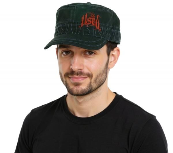 The Used Unisex Baumwoll-Cap im millit&auml;rischen Schnitt mit leicht gebogenen Schnitt Schwarz/Rot