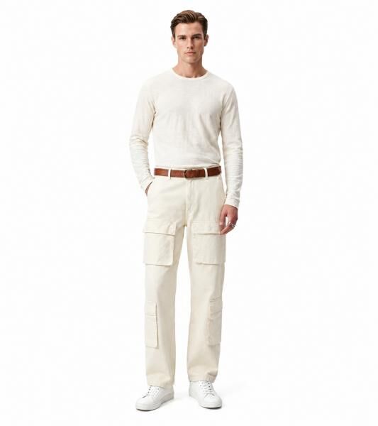 Stylish men's cotton cargo jeans – baggy or regular fit casual pants with 2 or 4 cargo pockets; white/beige/ecru