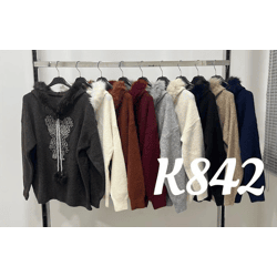 K842-Jm – Women's Hoodie with Bear Design