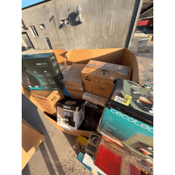 Assorted Kitchen/Floor Items – 22 Amazon Returns – P12046