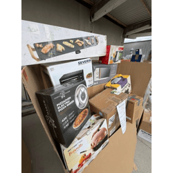 Kitchen/Flooring Selection – 23 returned items, approx. 138 kg – P22700