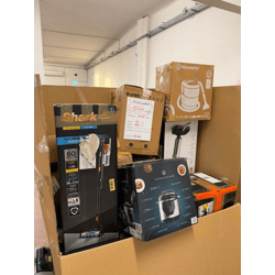 Kitchen/Flooring Selection – 14 returned items, approx. 128 kg – P82352