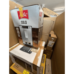 Clearance Items: Kitchen/Flooring – Pallet with 11 Amazon Returns – P21849