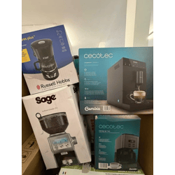 Kitchen/Flooring Selection – 22 returned items, approx. 153 kg – P13308